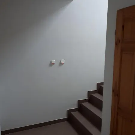 Goscinne Kolorowa בית הארחה Nowecin