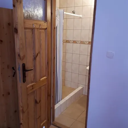 Goscinne Kolorowa בית הארחה Nowecin