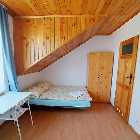 Goscinne Kolorowa בית הארחה