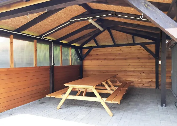 Πανσιόν Goscinne Kolorowa 3*